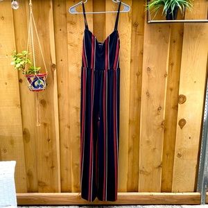 Express Jumpsuit, wide leg. Size small